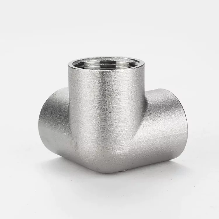 Instalación de tubería en T 3D de acero inoxidable BSP